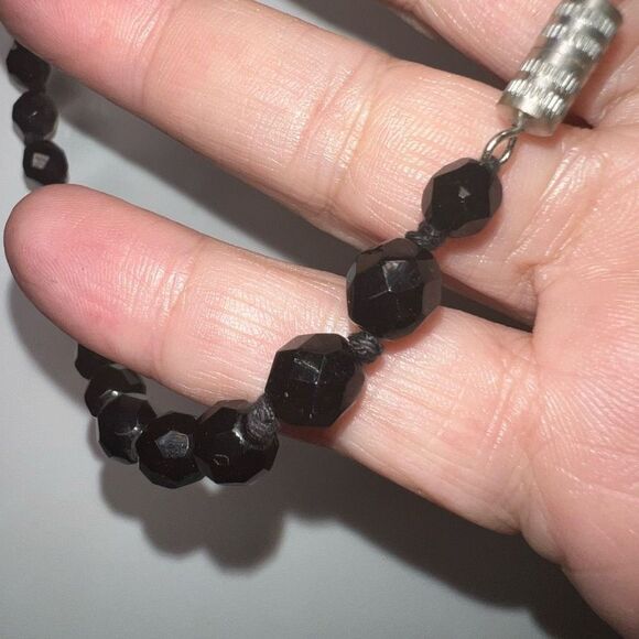 Vintage Hand Strung Black Glass Faceted Bead Necklace with Barrel Fastener - Picture 5 of 6